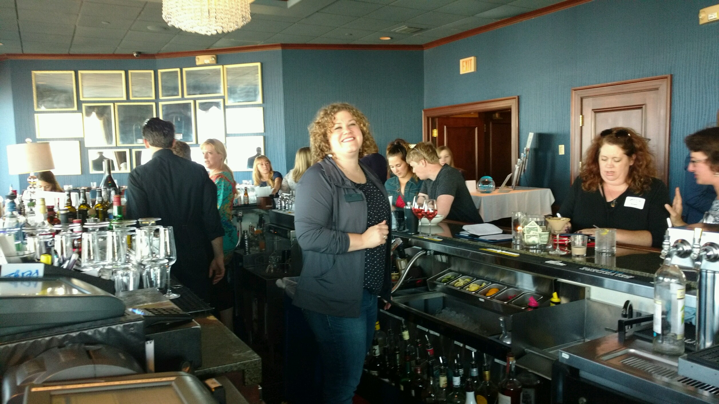 Carolyn Hahn inaction bartending