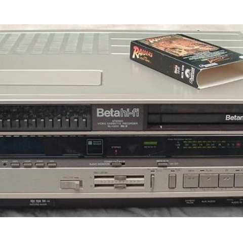 image of a Sony Beta hi-fi VCR